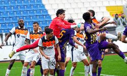 Trendyol Süper Lig: Eyüpspor: 0 - RAMS Başakşehir: 1 (İlk yarı)