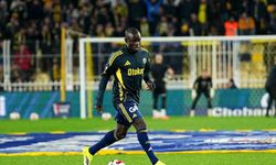 Trendyol Süper Lig: Fenerbahçe: 1 - Gençlerbirliği: 0 (Maç devam ediyor)