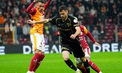 Trendyol Süper Lig: Galatasaray: 2 - Kayserispor: 0 (İlk yarı)