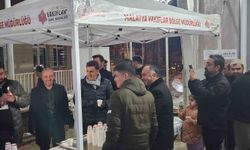 Tunceli'de Berat Kandili'nde vatandaşlara salep ikram edildi