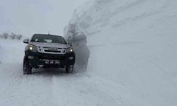 Tunceli'de karla mücadele çalışmaları gece gündüz sürüyor