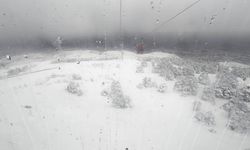 Türkiye'de en fazla kar kalınlığı Karabet Tepesi'nde ölçüldü