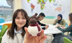 Uluslararası Gençlik Merkezi'nde sanat atölyeleri gençlerle buluşmaya devam ediyor