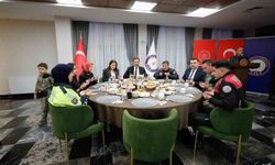 Vali Masatlı, polis teşkilatıyla iftar sofrasında bir araya geldi