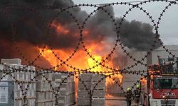 Yapı market deposundaki yangın kontrol altında