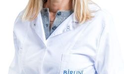 Yatmadan önce telefona bakanlara uzmanından uyarı: 'Beyniniz size oyun oynuyor'