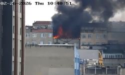 Zeytinburnu'nda 6 katlı binadan alevler yükseldi
