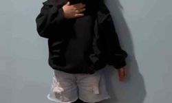 3 yaşındaki Avzem Türkeli'den duygulandıran İstiklal Marşı performansı