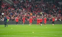 A Milli Futbol Takımı, 1667 gün sonra Dolmabahçe'de