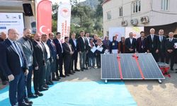 Adana'da konargöçer kadınlara taşınabilir enerji desteği