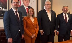 AK Partili belediye başkanları ilçelerin talepleri bakanlıklara taşıdı