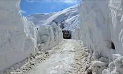 Aktoprak yolundaki çığ temizlendi
