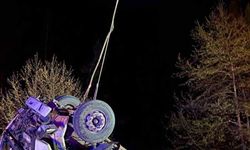 Alanya'da kamyon şarampole devrildi: 1 ölü, 1 yaralı