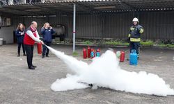 Alevlere karşı eğitim: Tarım personeli yangınla mücadeleyi sahada öğrendi