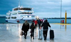 Aliaport Deniz Yolcu İskelesi'nde ilk sefer yapıldı