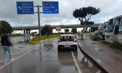 Antalya'da otomobille motosiklet çarpıştı: 2 yaralı