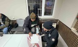 Arnavutköy'de engelli vatandaş bulduğu parayı polise teslim etti