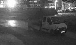 Atığını sokağa atan sürücüye fotokapan takibi