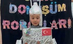 Aydıntepe'de geri dönüşüm malzemeleriyle robot defilesi yapıldı