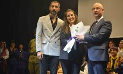 Ayvalık'ta Çanakkale destanı halk danslarıyla yaşatıldı