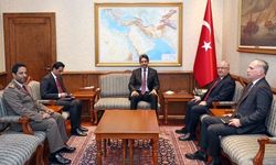 Bakan Güler, Katar Ankara Büyükelçisi Al-Henzab'ı kabul etti