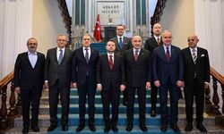 Bakan Gürlek: '10 yılı doldurmayan bir hakim, ticaret mahkemesi başkanı olmayacak'