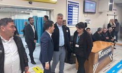 Başkan Aküzüm bayramda çalışanlarla bir araya geldi