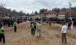 Başkan Arslan, Çamlıbel'de Voleybol Turnuvasına katıldı
