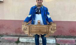 Başkan Başdeğirmen, kırılan boya sandığı yerine yenisi isteyen boyacıyı kırmadı