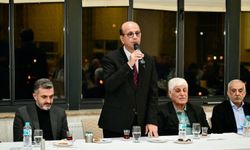 Başkan Geçit, belediye meclis üyeleriyle 'vefa' iftarında buluştu