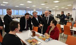 Başkan Özdoğan, KAYÜ öğrencileriyle iftar sofrasında buluştu
