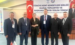 Başkan Tanfer, 'Belediyelerde Katılımcı Yönetişim' paneline katıldı