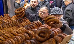 Başkan Tugay bayram namazında Bucalılarla buluştu
