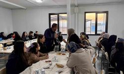 Başkan Ulutaş, iftarda vatandaşlarla bir araya geldi