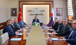 Bayburt'ta hayvanları korumaya yönelik sürdürülen çalışmalar toplantıda değerlendirildi