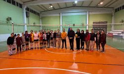 Beylikova'da 'Anne-Kız Voleybol Turnuvası' büyük ilgi gördü