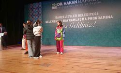 Binali Yıldırım: 'Türkiye silah sanayisiyle, ekonomisiyle, her şeyden önce vatan sevgisiyle hercümerç olmuş bir milletin ülkesidir'