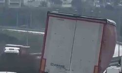 Bursa'da tır yan şekilde ilerledi