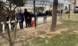 Bursa'daki silahlı saldırıda ölen güzellik uzmanı kadın toprağa verildi