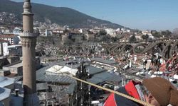 Bursa'nın mahyasında alışılagelmişin dışına çıkılıyor