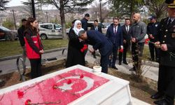 Çanakkale Zaferi şehitleri Yozgat Şehitliği'nde anıldı