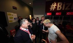 Cumhurbaşkanı Erdoğan, A Milli Futbol Takımı'nı tebrik etti