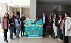 Diyarbakır'da masal sandığı kuruldu: Kitaplar çocuklar için toplanıyor