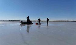 Diyarbakır'da SAK timi arama faaliyetleri esnasında delil de topluyor