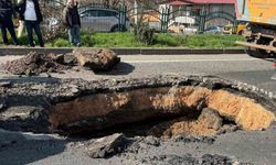 Diyarbakır'da yol çöktü, facianın eşiğinden dönüldü