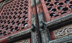 Dünyanın kapıları Bursa'daki hastanenin koridoruna açıldı