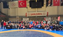 Elazığlı güreşçilerden Türkiye Yarı Finalleri'nde büyük başarı