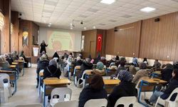 Emet'te 'Bir Varoluş Meselesi Olarak Kadın Olmak' başlıklı konferans