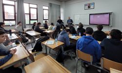 Eskişehir Bilim Olimpiyatları Akademisi'nde eğitim meşalesi yandı