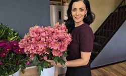 Eskişehirli çiçekçide 8 Mart mesaisi: 'Not yazma telaşı çiçek seçiminden zor'